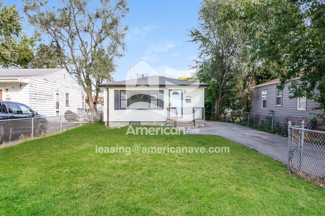 Building Photo - 5823 N 27th Ave