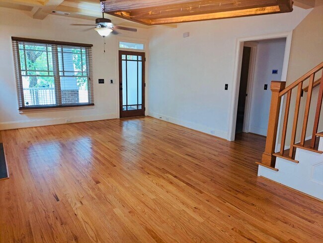 Sala de estar - 1313 Benteen Park Dr SE
