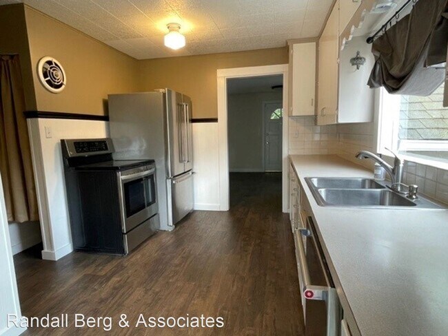 Building Photo - 3 br, 2 bath House - 15446 21st Avenue SW