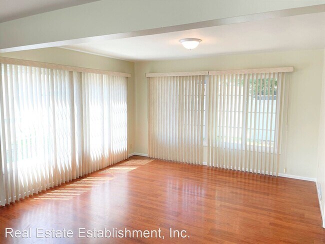 Foto del edificio - 4 br, 2 bath House - 545 W. Main Street