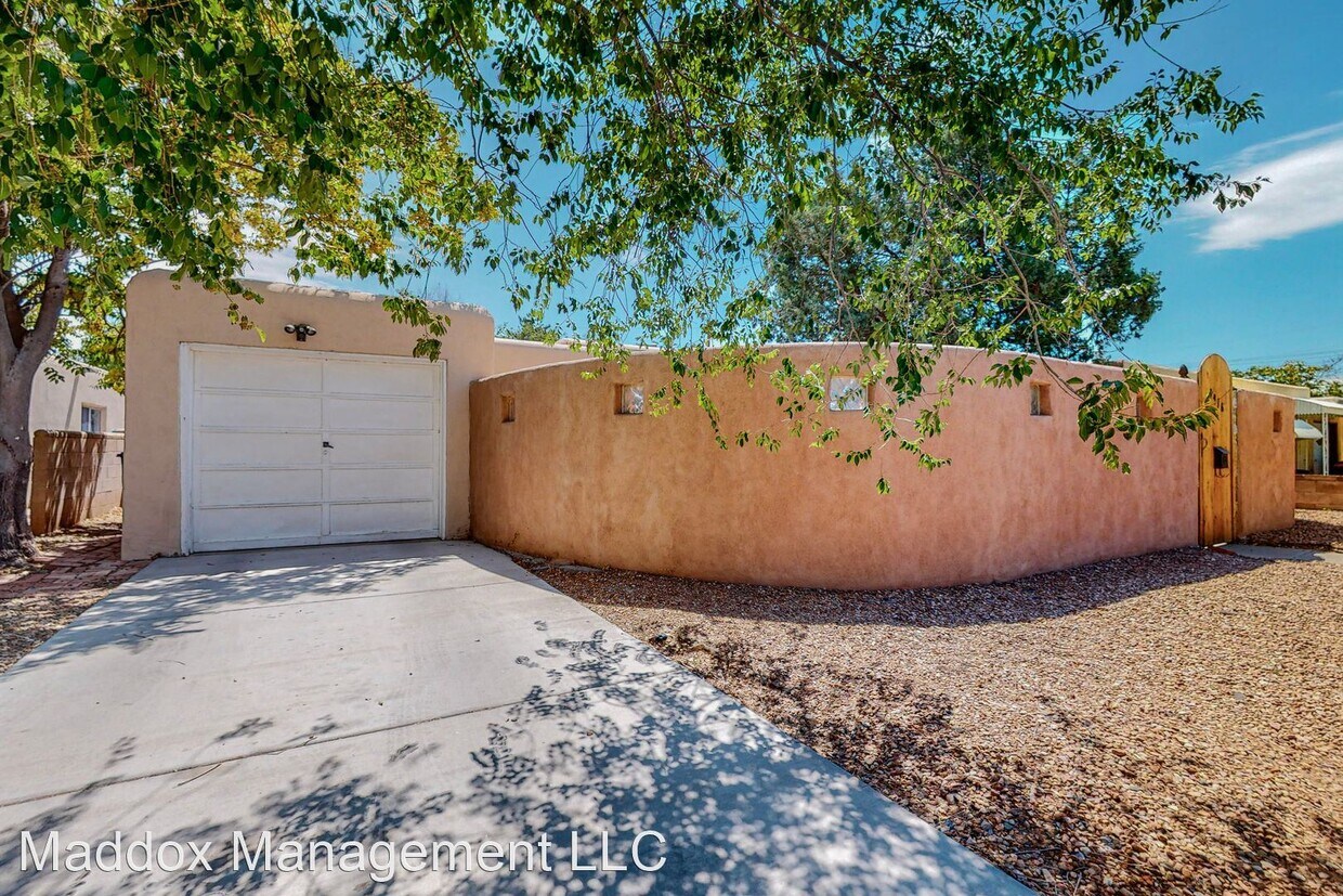 Foto principal - 2 br, 1 bath House - 1716 Bryn Mawr Dr NE