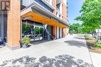 Building Photo - 170 Sumach St