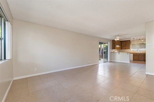 Building Photo - 27041 Avenida Las Palmas