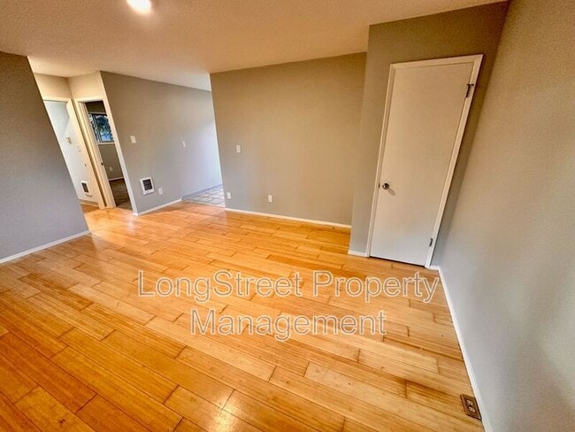 Foto del edificio - 127 SE 30th Pl