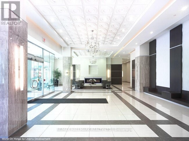 Photo du bâtiment - 7171 Yonge St