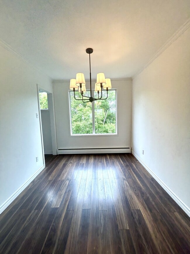 Building Photo - 58 Larkhall St