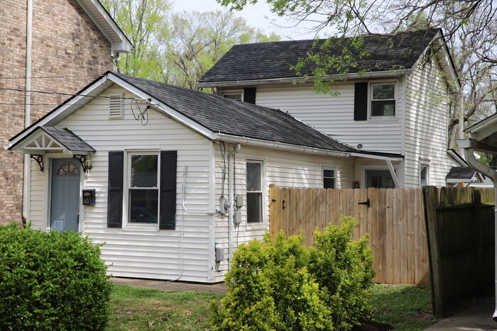 Primary Photo - 603 Country Club Rd