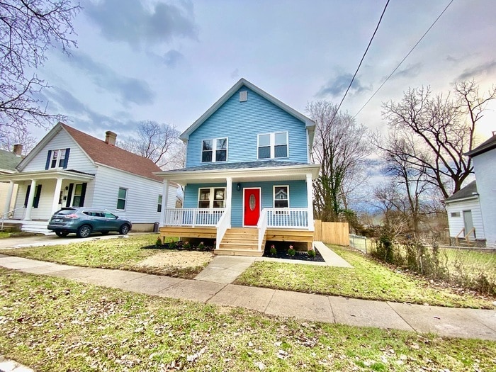 Primary Photo - STUNNING Madisonville Home!