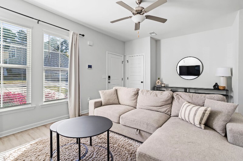 Foto principal - 193 Northwood St