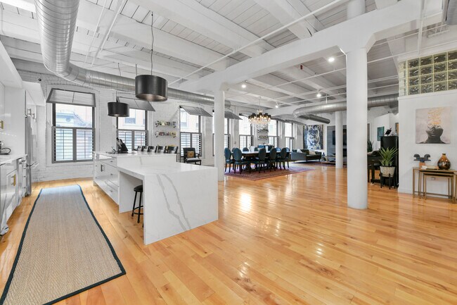 Building Photo - 109 Beach St