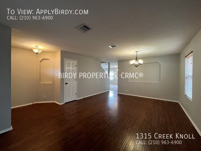 Building Photo - "Modern 3 Bed, 2.5 Bath San Antonio Rental...