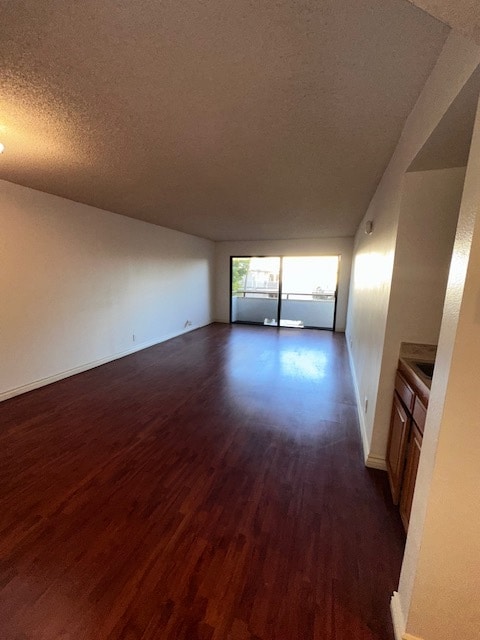 Living room - 121 S Swall Dr