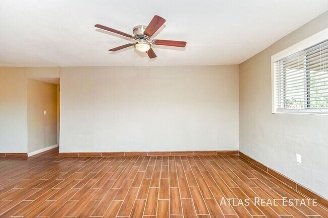 Foto del edificio - 4757 E 4th St
