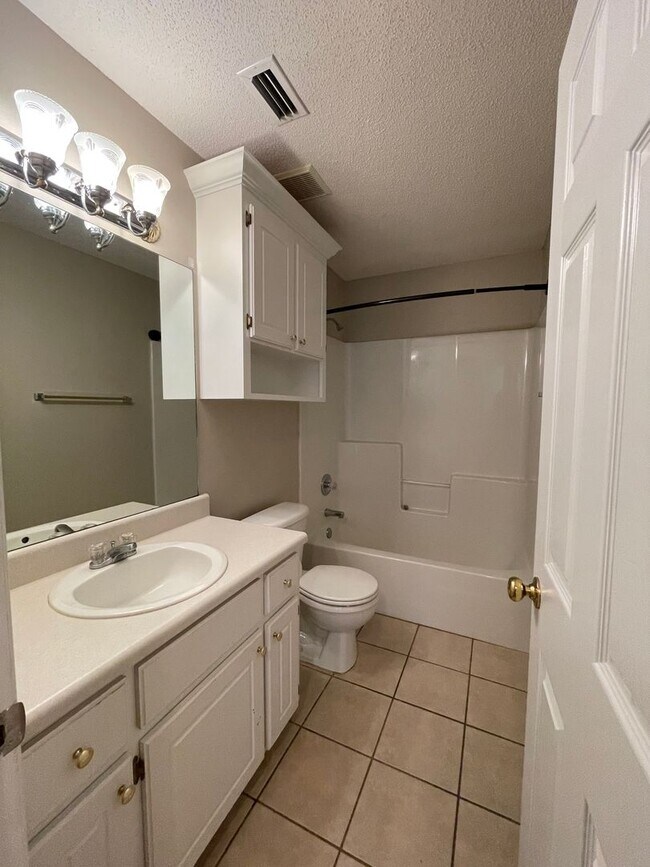 Building Photo - Wood Creek Subdivision!