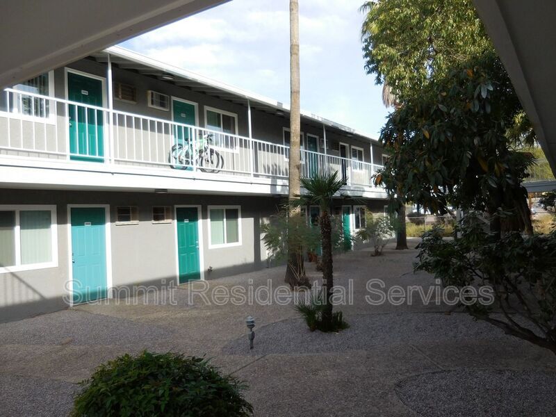 Foto del edificio - 8477 E Broadway Blvd