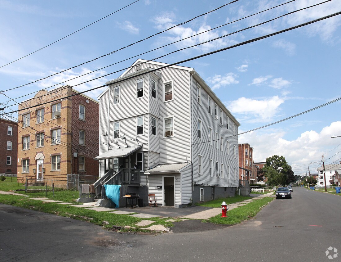 Primary Photo - 5 Lyman St