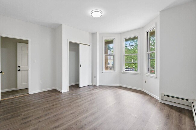 Foto del edificio - 169-1/2 Prospect Ave