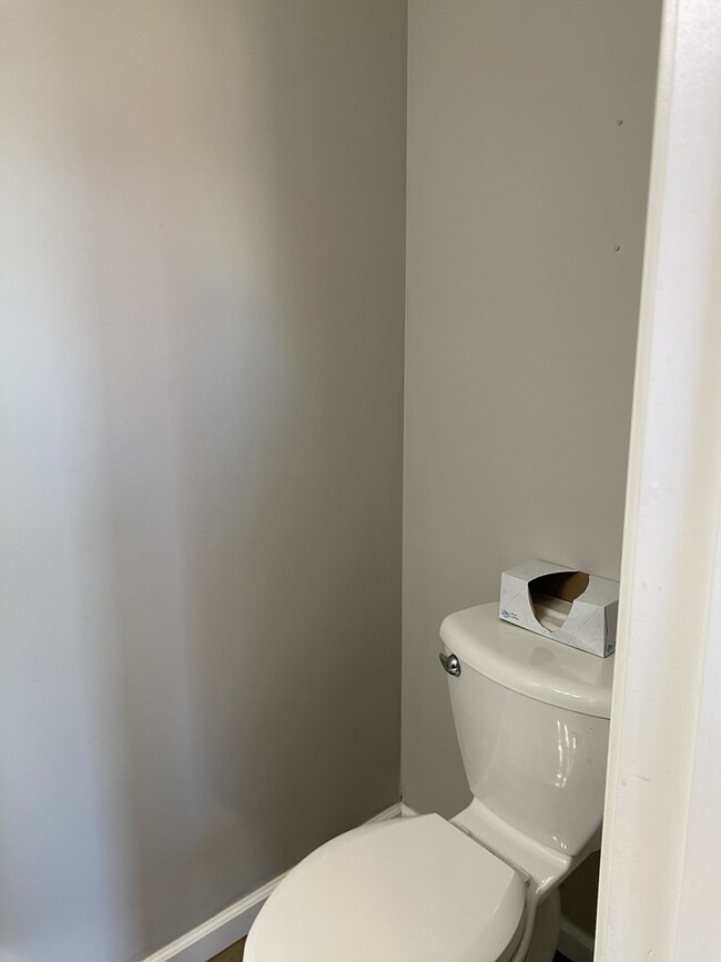 Building Photo - 1704 Sunrise Point