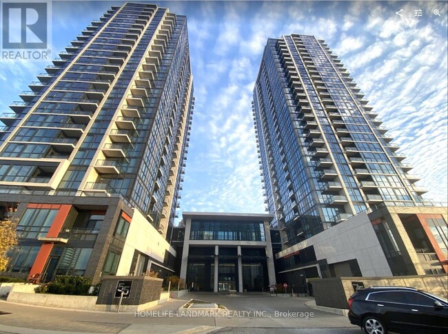 Photo du bâtiment - 55-155 Eglinton Ave W
