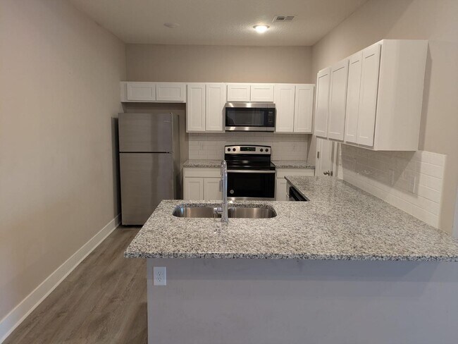 Foto del edificio - 5224 N Cypress Cir