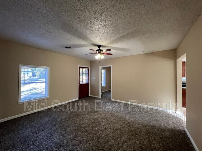 Foto del edificio - 1843 Pinedale Ave