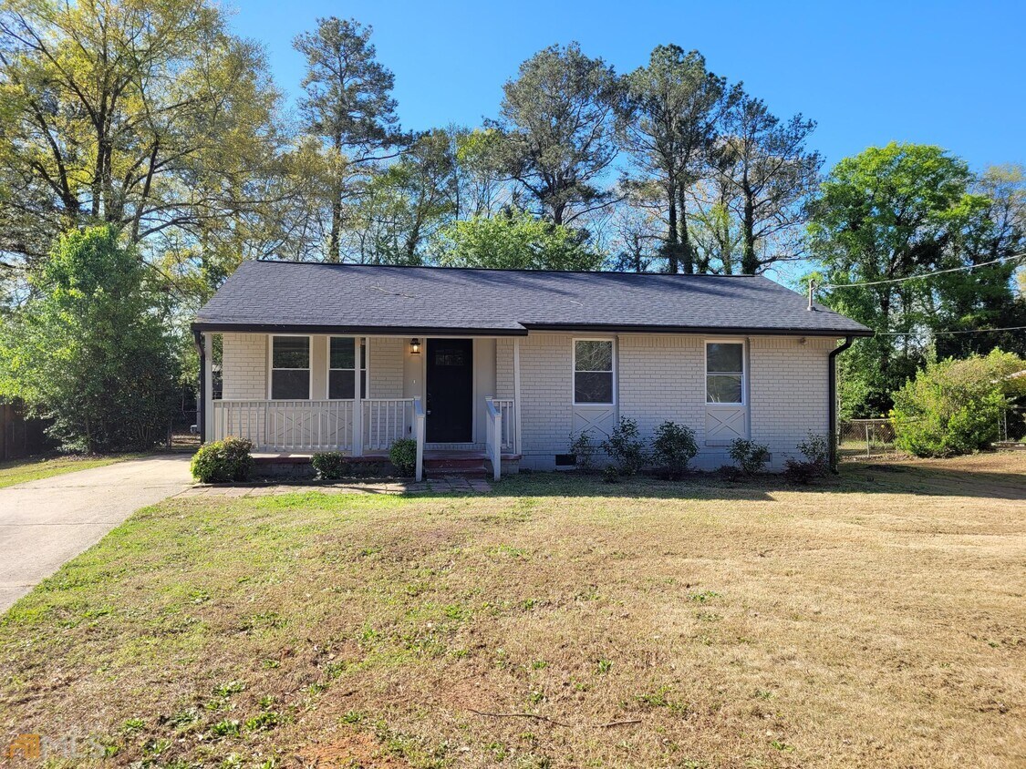 8431 Attleboro Dr, Jonesboro, GA 30238 House Rental in Jonesboro, GA