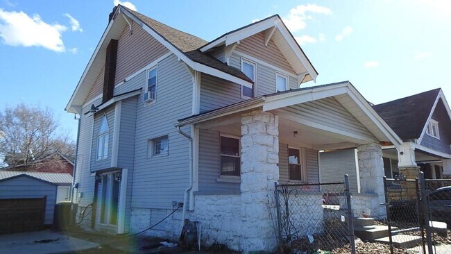 Building Photo - 3305 Askew Ave