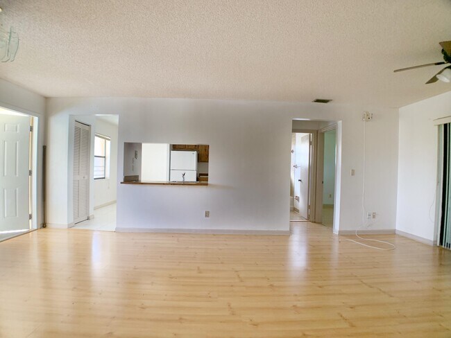 Building Photo - 11309 Royal Palm Blvd