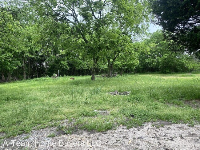 Foto del edificio - 3 br, 2 bath House - 116 Miller St