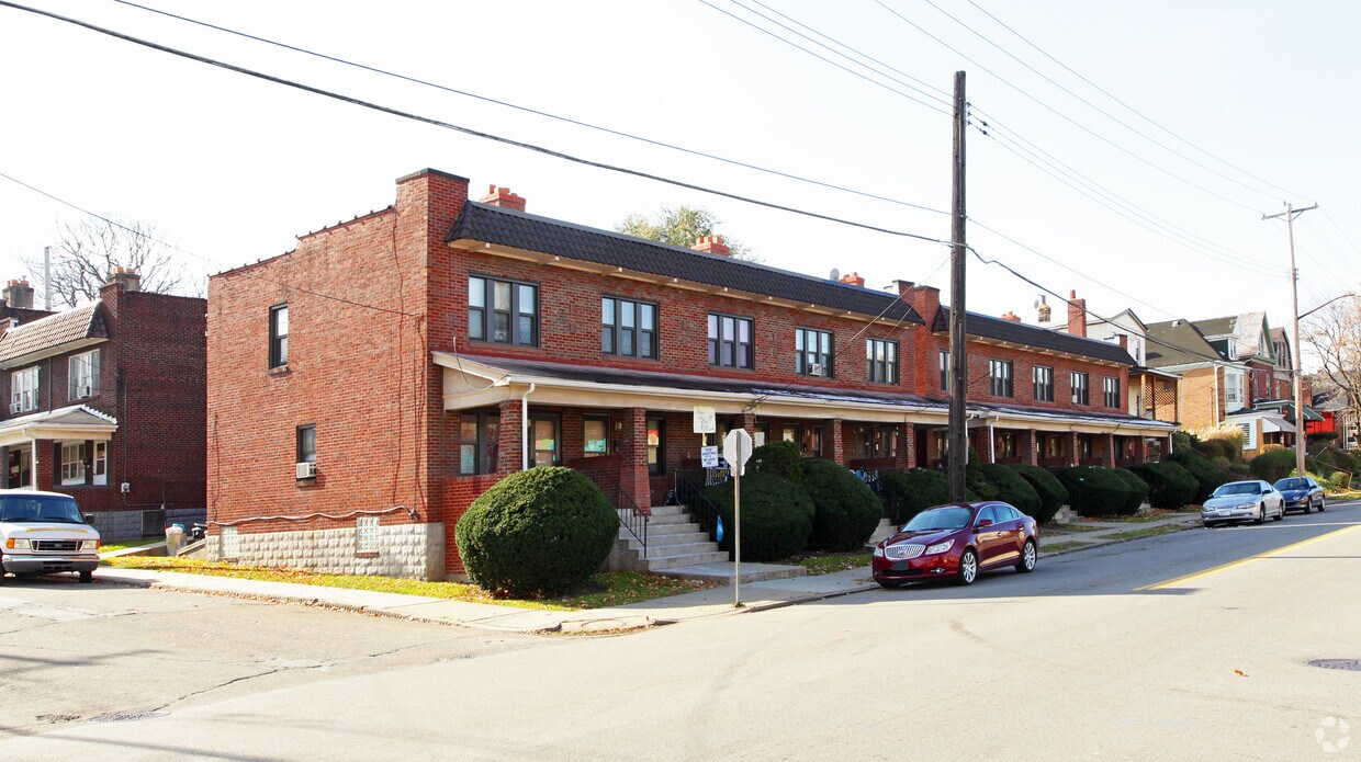 Primary Photo - 6944-6962 Kelly St