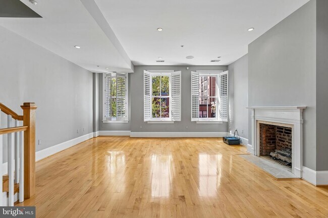 Foto del edificio - 1343 Q St NW