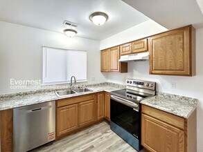 Building Photo - 1120 Yuma St