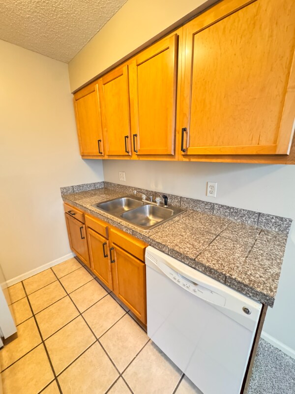 Building Photo - 1531 D St