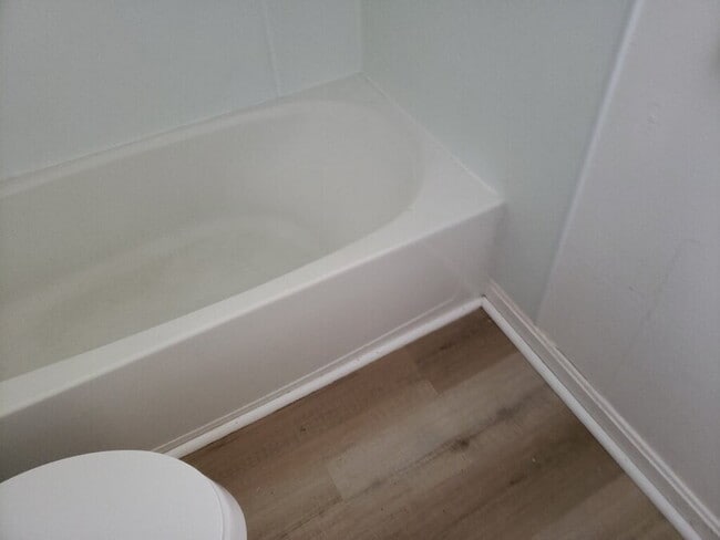 Building Photo - 4495 W 137th St