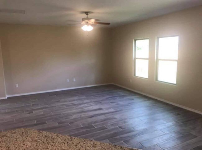 Building Photo - 1002 Larvotto Loop