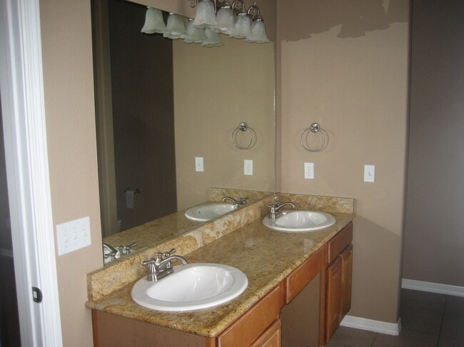 Building Photo - 107 Greer St