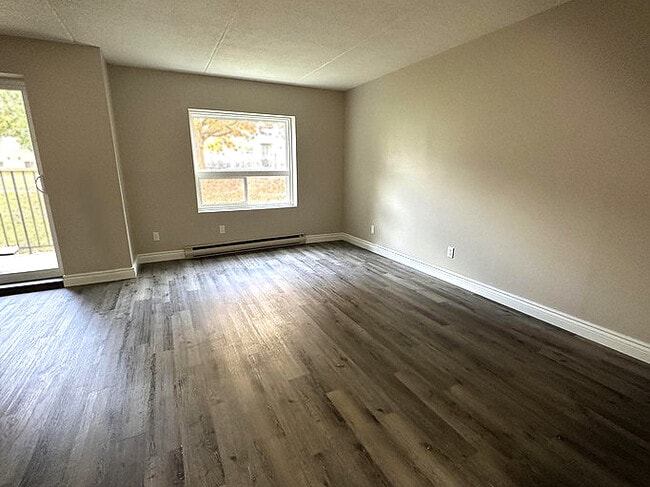 Salon - Balmoral Apartments