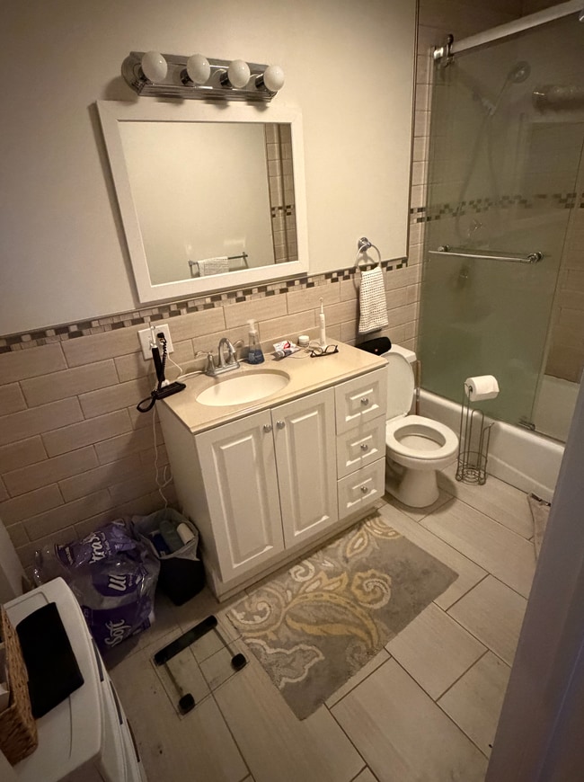 Building Photo - 676 Tremont St