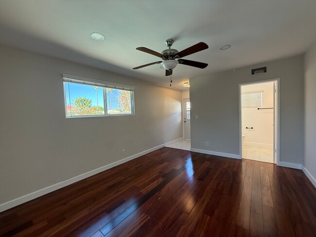 Building Photo - 20029 Ingomar St