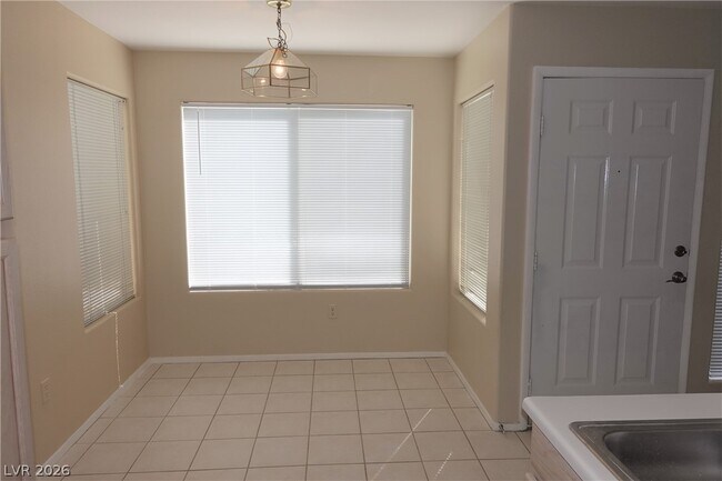 Foto del edificio - 3131 Key Largo Dr