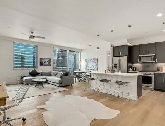 Foto del edificio - 222 West Ave