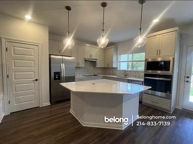 Building Photo - 2725 Woodall Dr