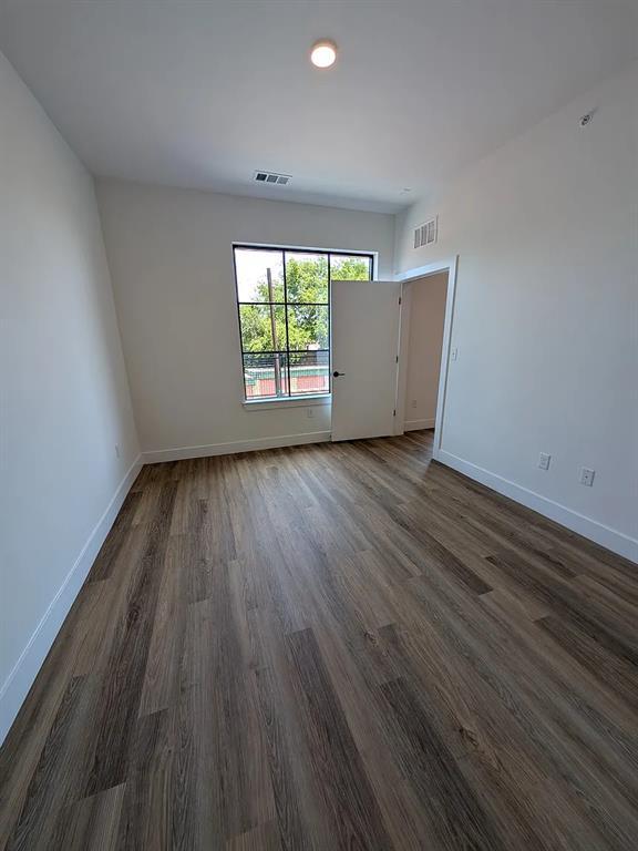 Building Photo - 4315 S Congress Ave