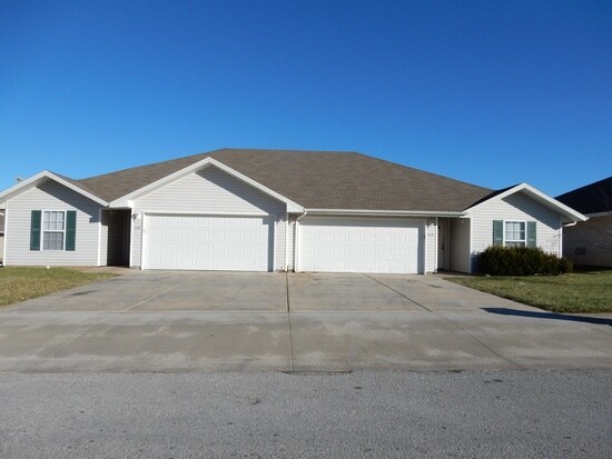 Foto principal - 1112 S Clifton Ave