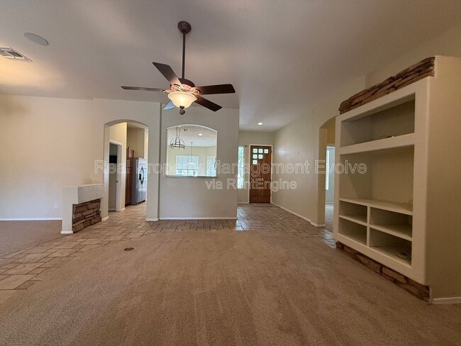 Foto del edificio - 4381 E Sundance Ct