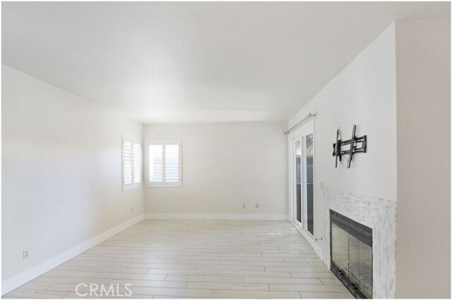 Foto del edificio - 44 Corniche Dr