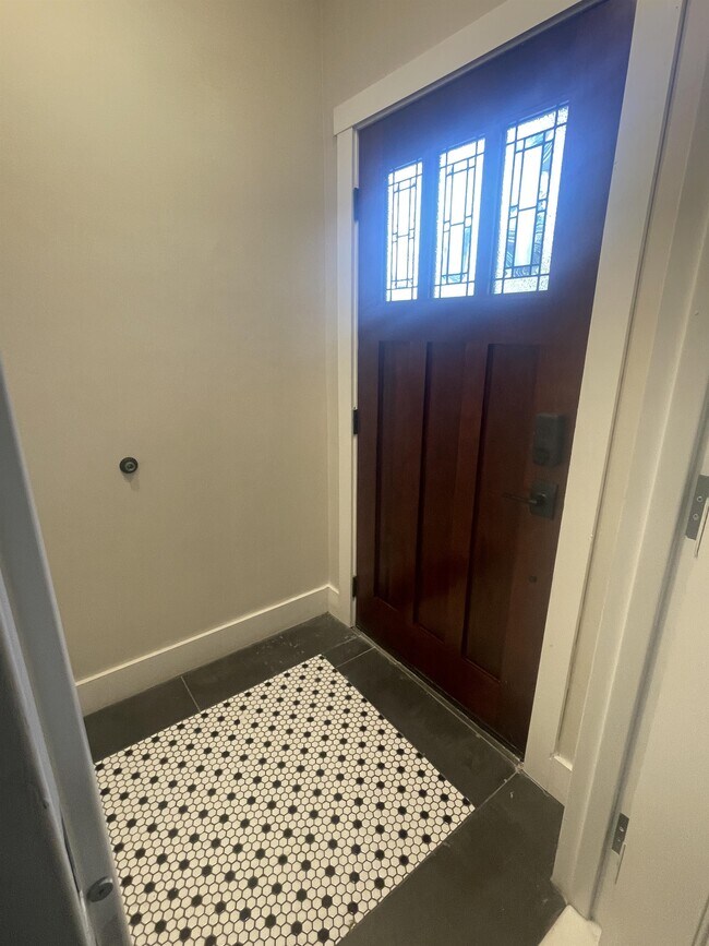 Foto del edificio - 309 E Duffy St