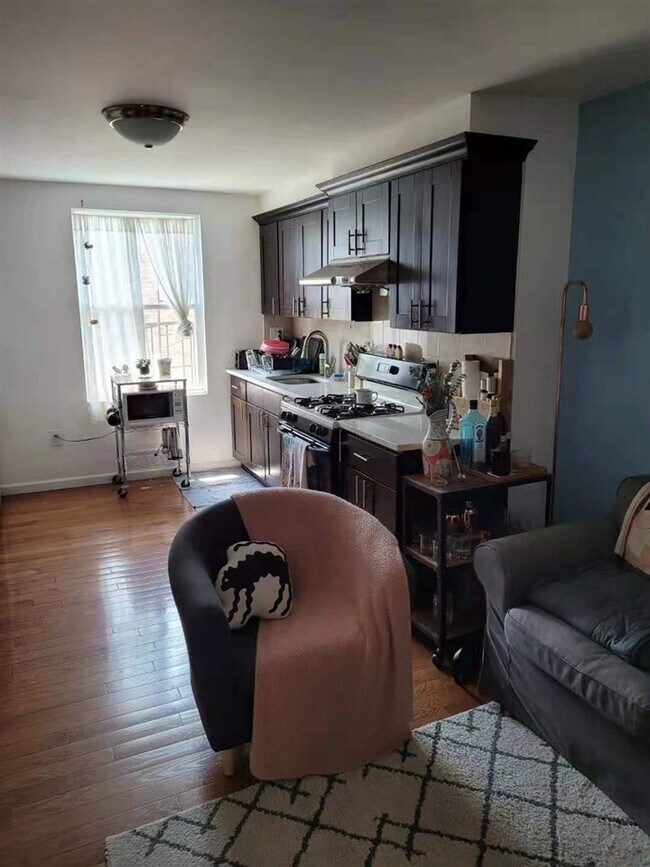 Foto del edificio - 227 8th St