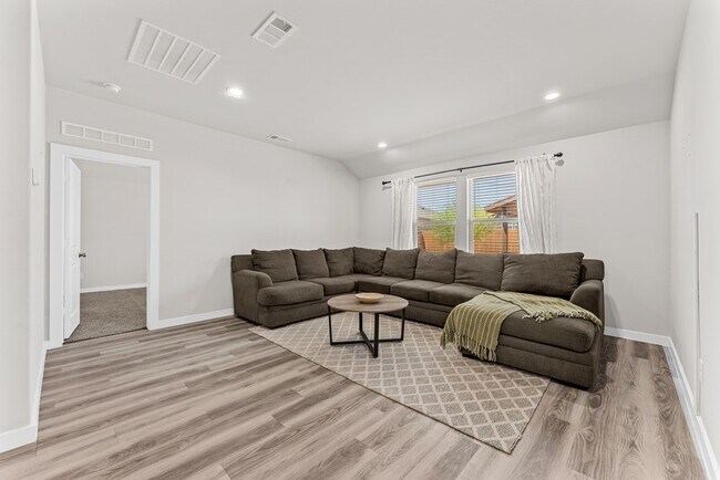 Foto del edificio - 7625 Purple Vitex Rd