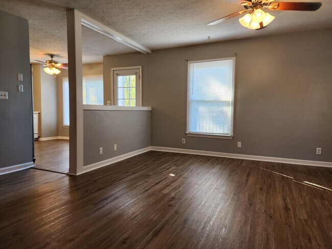 Foto del edificio - 11412 Kendrick Dr